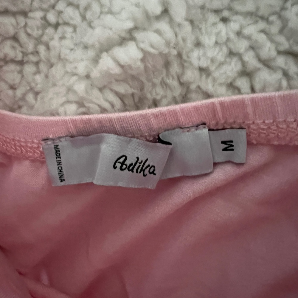 Pink top - Picture 2 of 3